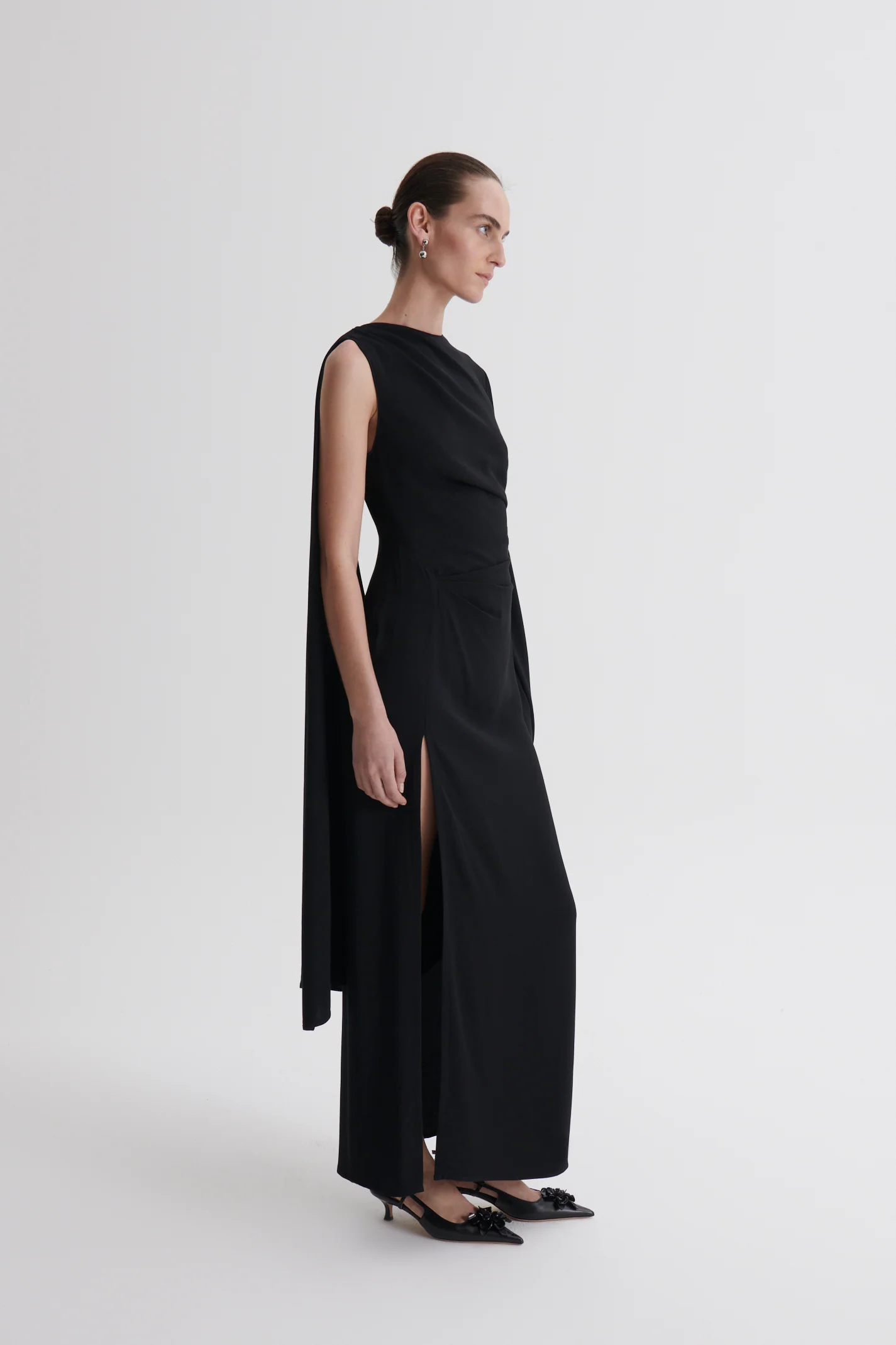 DRAPE CAPE GOWN - Image 4