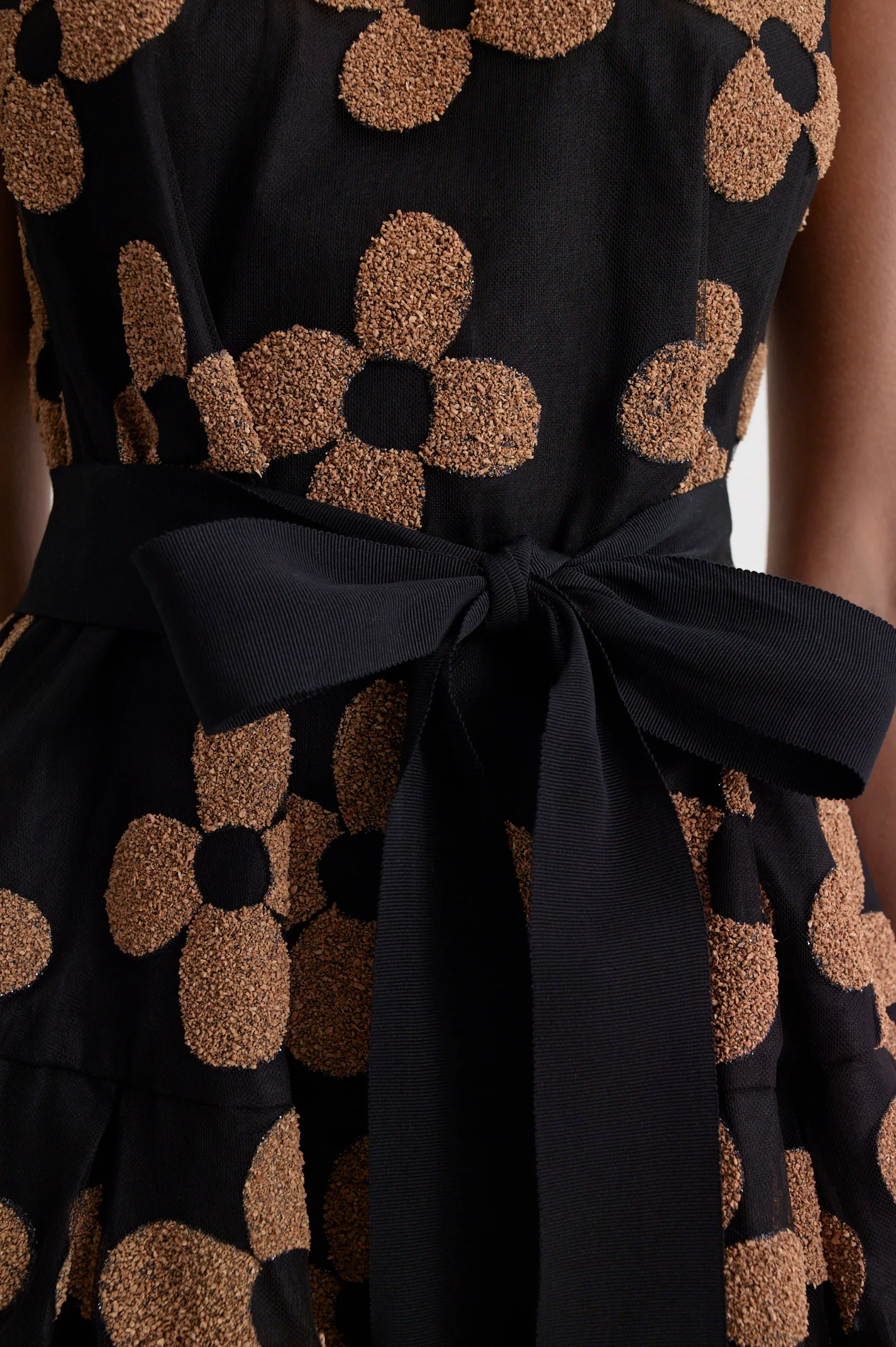 FRENCH COUTURE FLORAL GOWN - Image 10