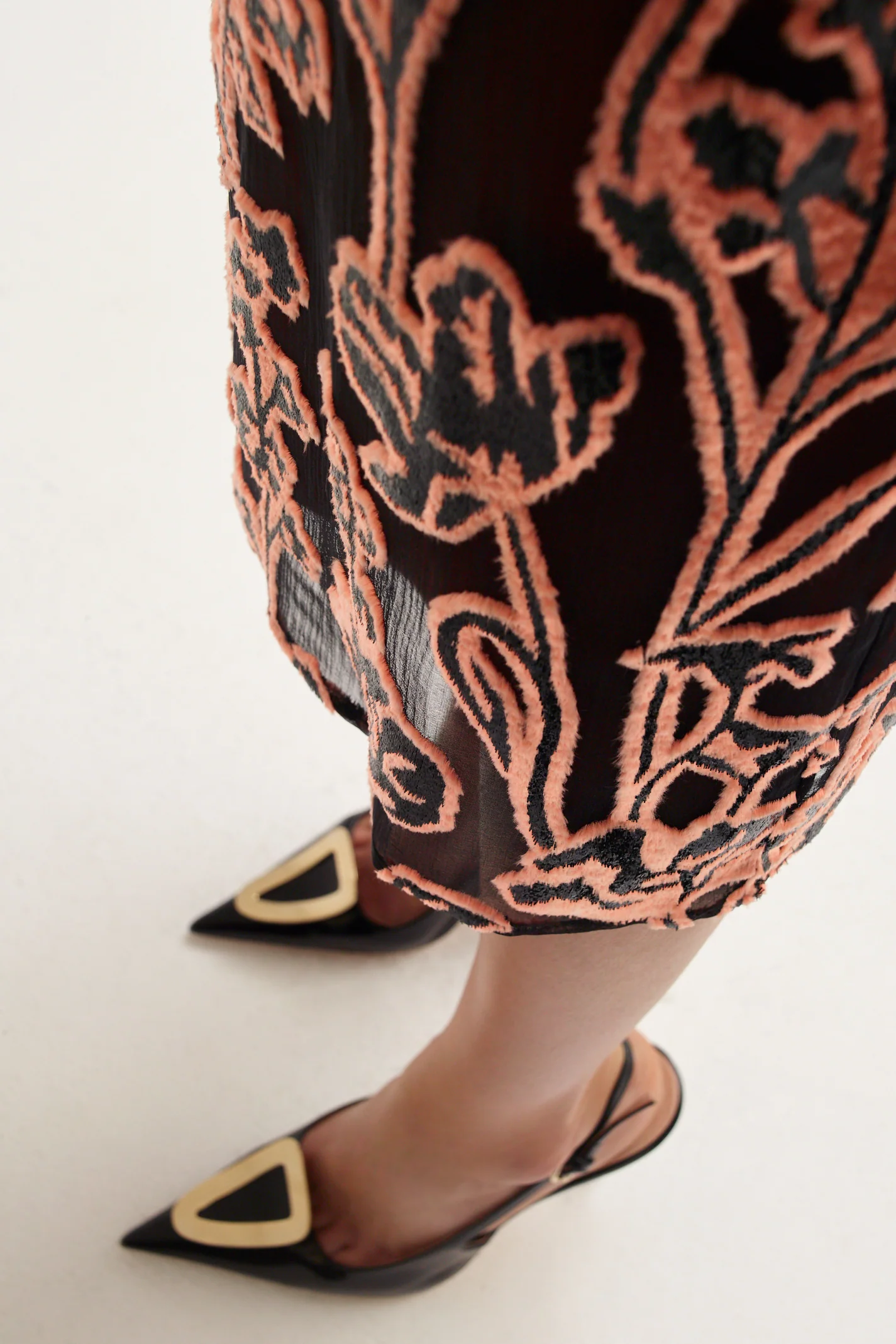 FRENCH VELVET FLORAL  SKIRT - Image 5