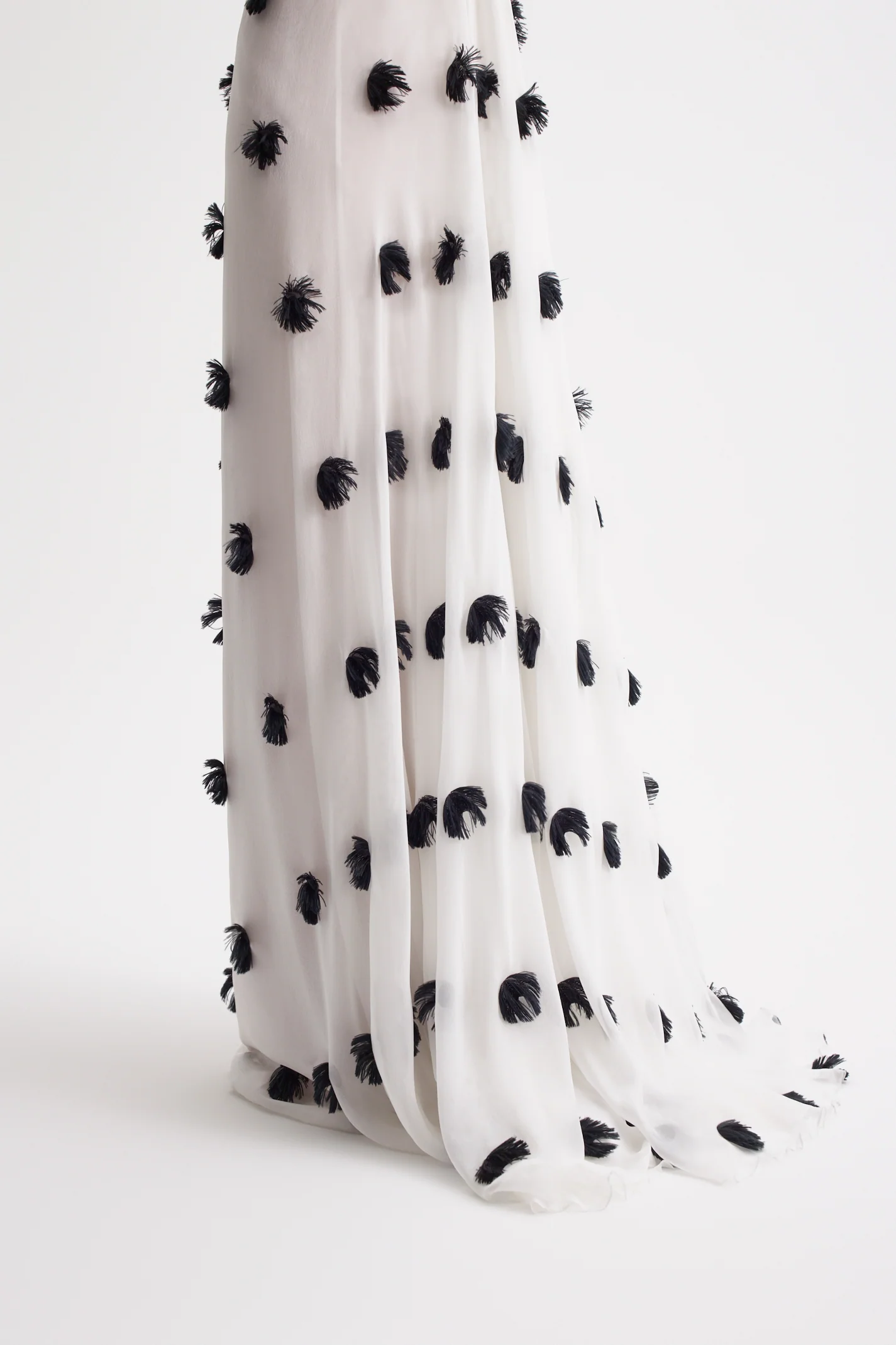 FRENCH POM POM GOWN - Image 7