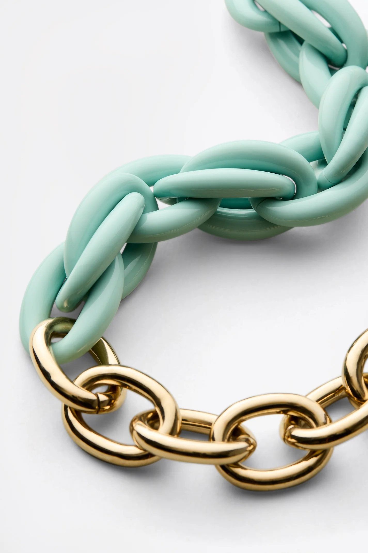 ITALIAN RESIN AND GOLD CHOKER - Image 4