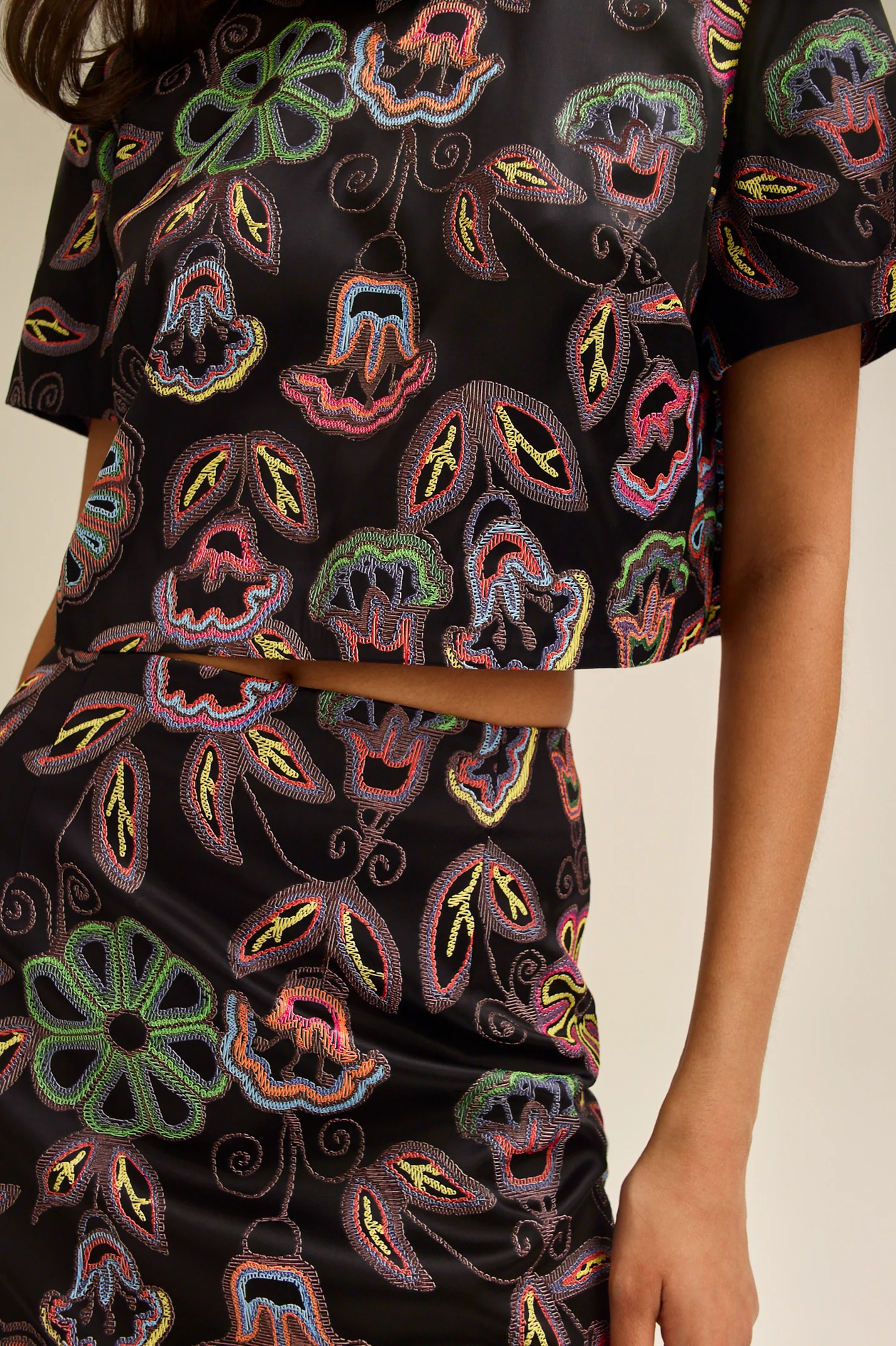 PRINTED SATIN TOP - Image 7