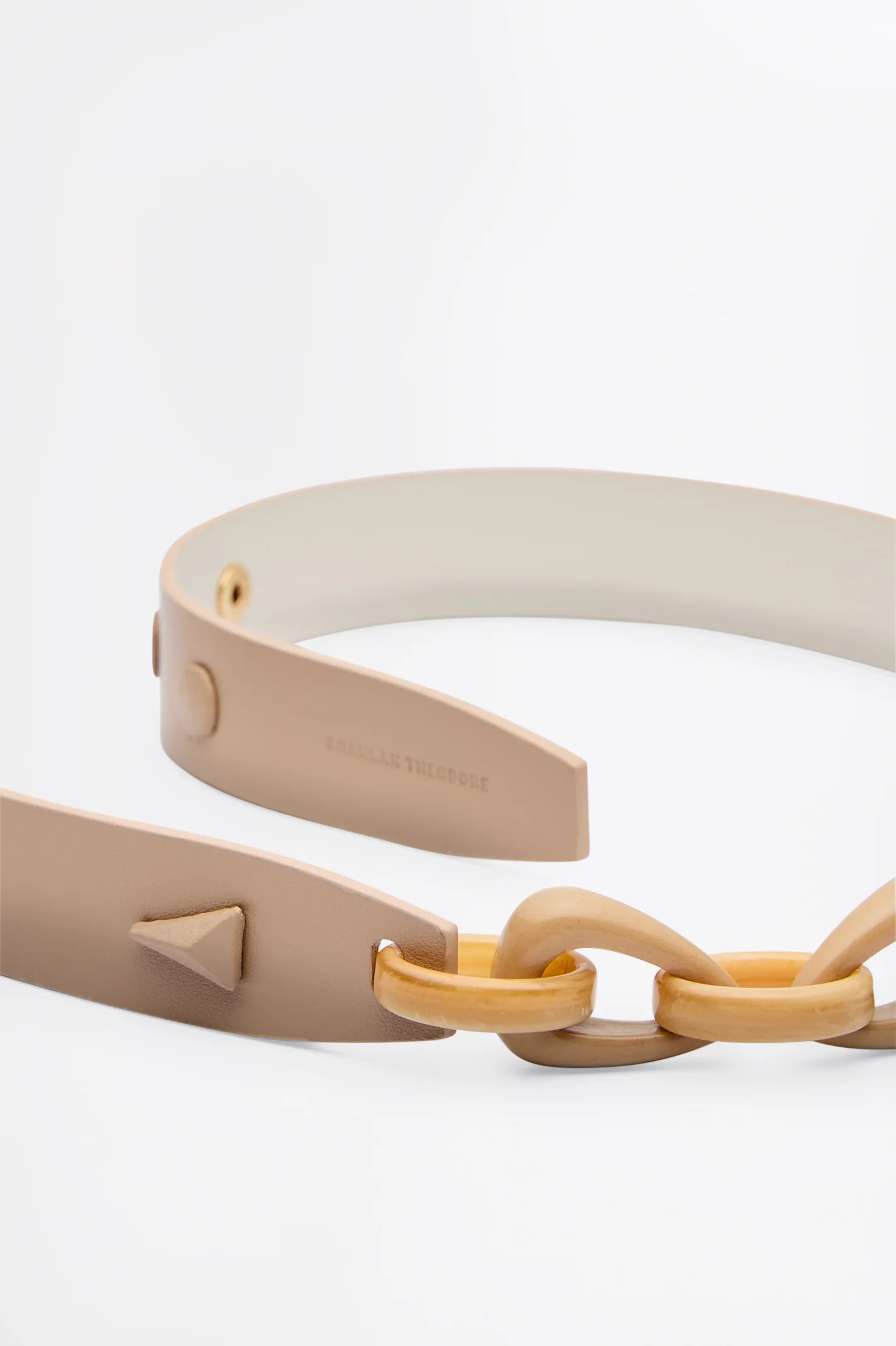 REVERSIBLE RESIN LEATHER BELT - Image 4