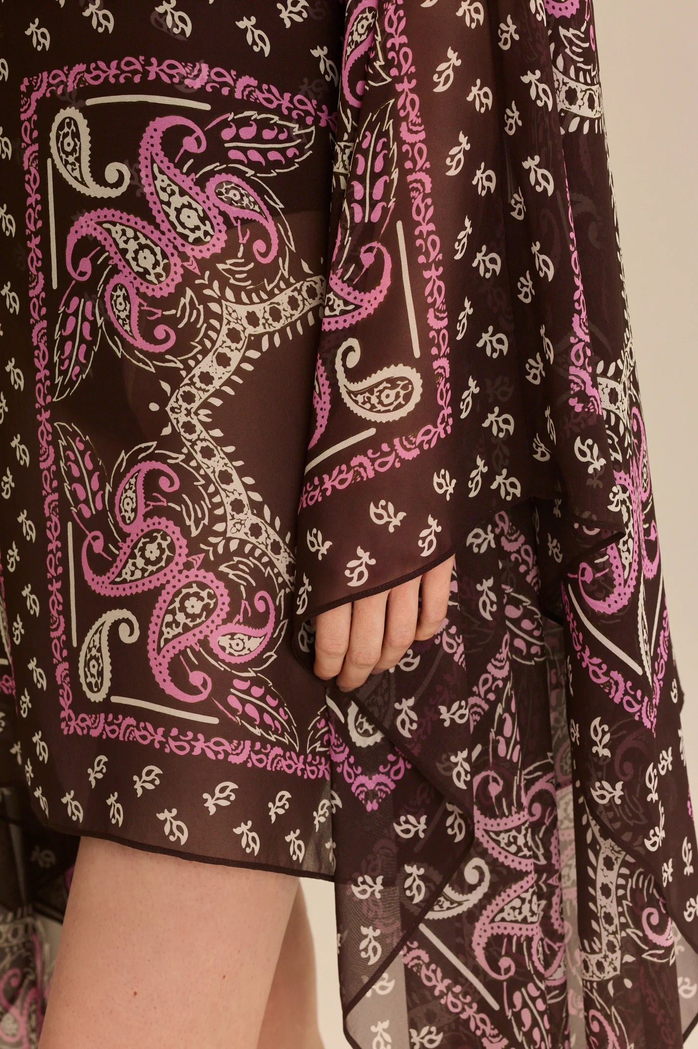 SILK GEORGETTE BANDANA MINI KAFTAN - Image 6